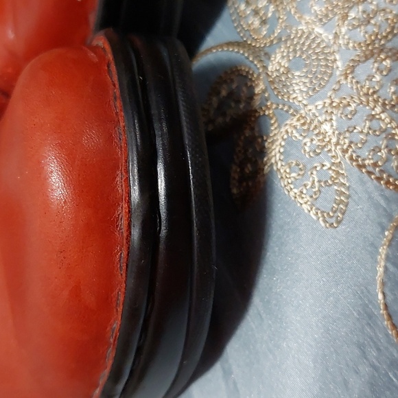 Clark's Leather Slip On Shoes Clogs Size 6 M - Picture 9 of 13